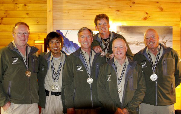 NZ-Team-with-Gold.jpg